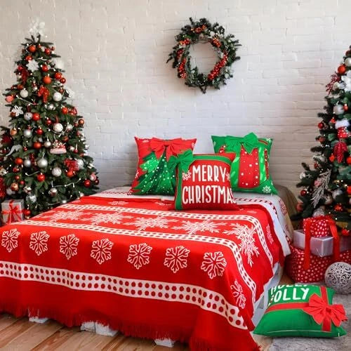 Christmas Pillow Covers 18 x 18 Inch Xmas Red Green Decorative Pillow Cases