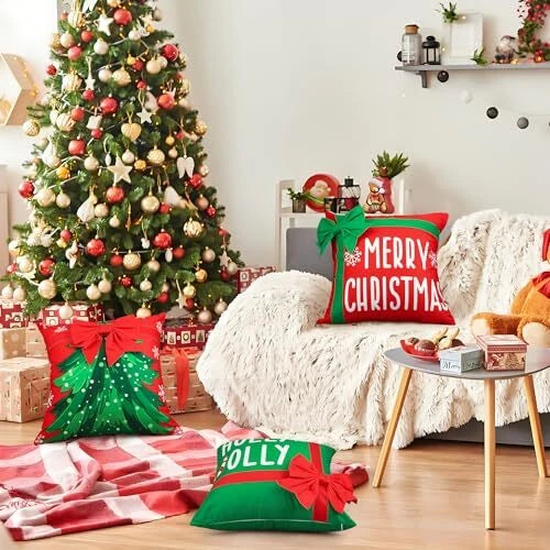 Christmas Pillow Covers 18 x 18 Inch Xmas Red Green Decorative Pillow Cases