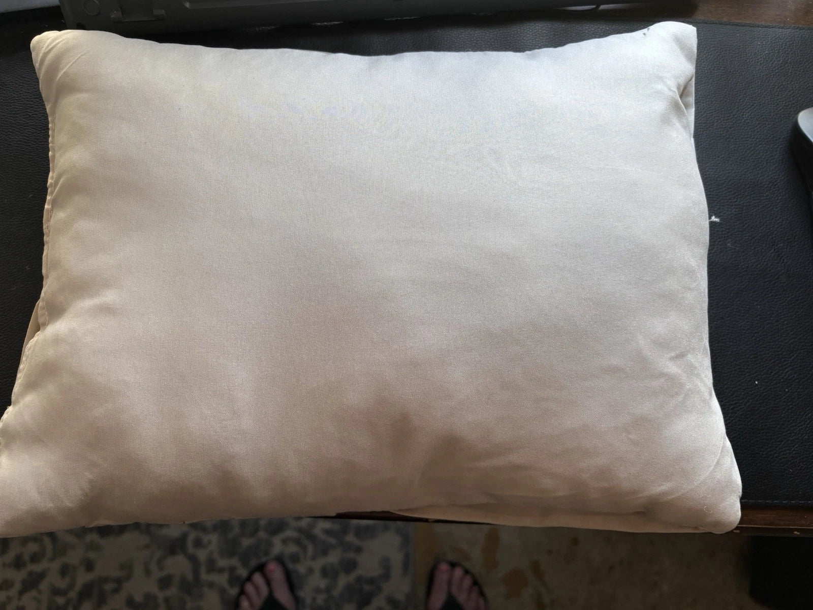 New Bedsure 1 Pack Get Cozy Throw Pillow 15 X 12 Beige Criss Cross Fast Shipping